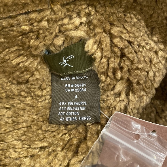 Anthropologie Made in Greece Floral Pattern with Faux Fur - Picture 14 of 15